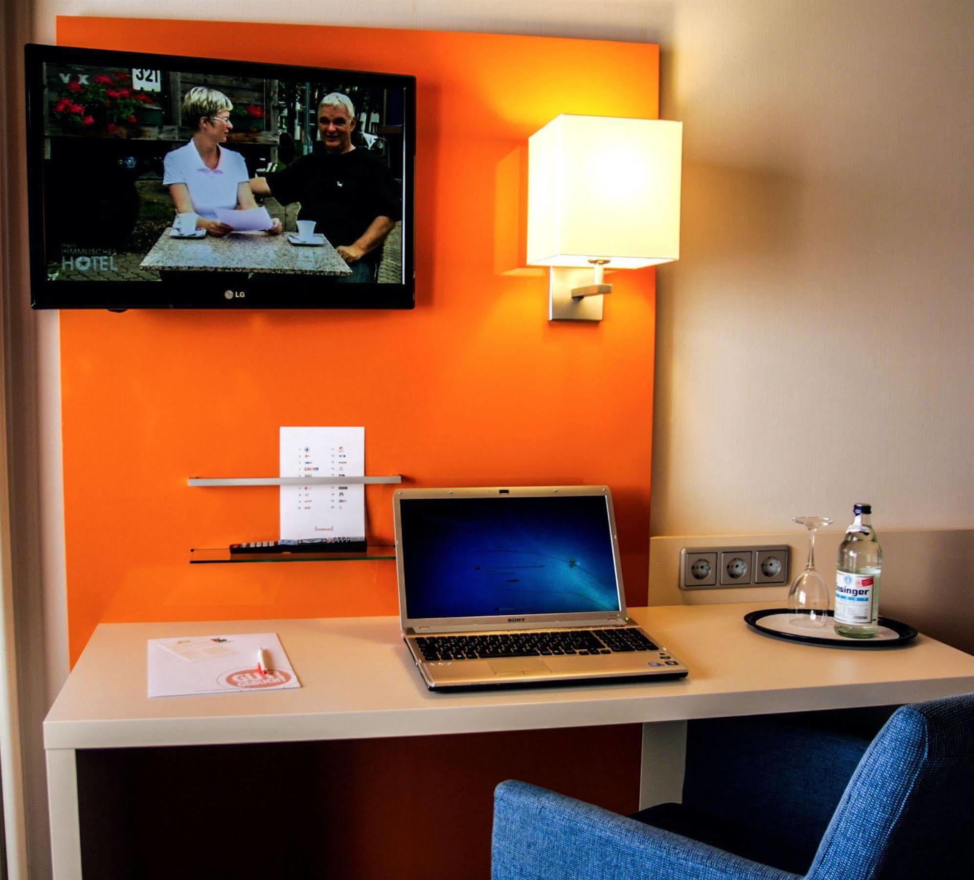 Stadt-Gut-Hotel Filderhotel โอสต์ฟิลเดิร์น ภายนอก รูปภาพ