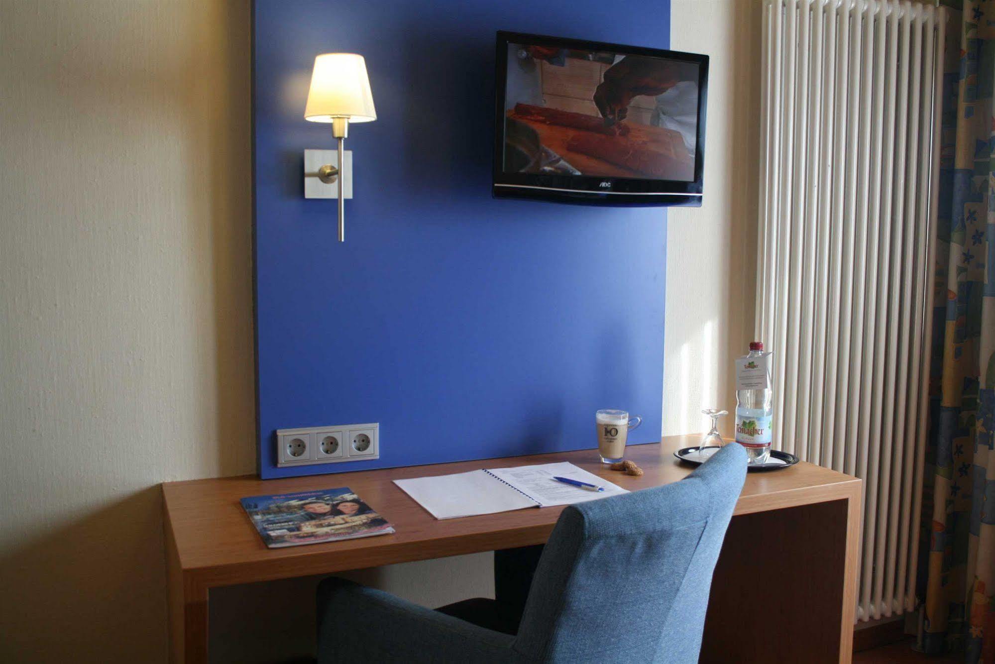 Stadt-Gut-Hotel Filderhotel โอสต์ฟิลเดิร์น ภายนอก รูปภาพ