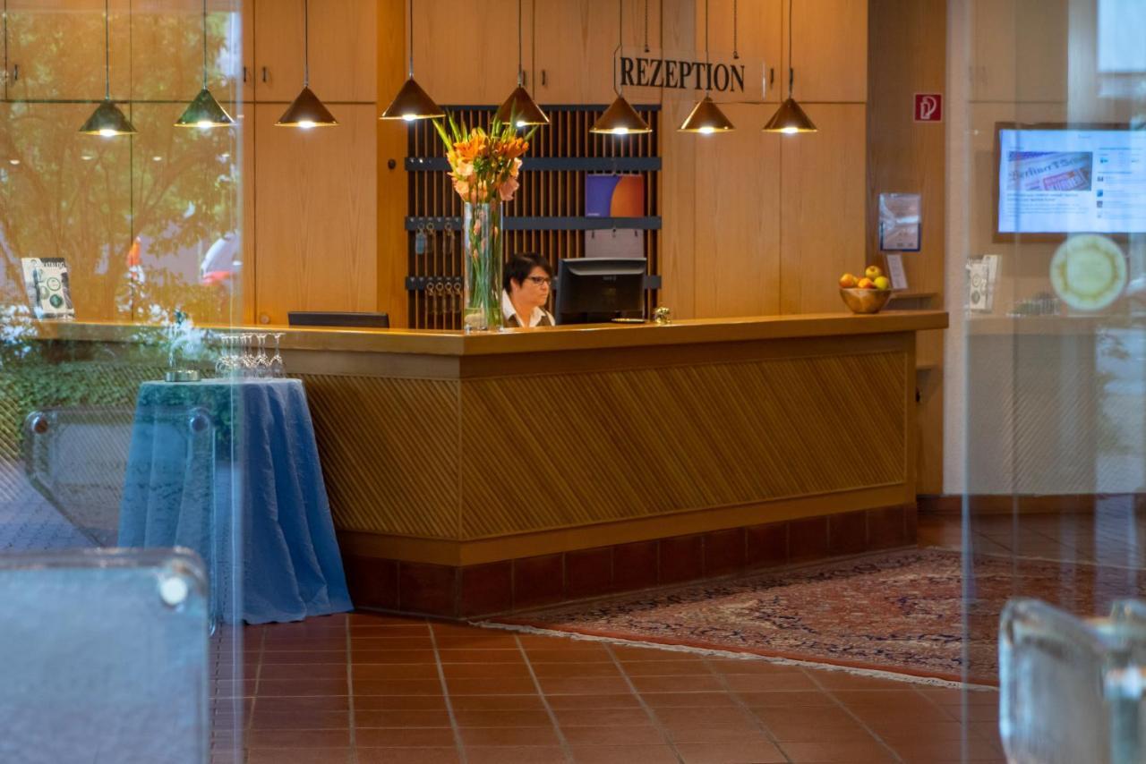 Stadt-Gut-Hotel Filderhotel โอสต์ฟิลเดิร์น ภายนอก รูปภาพ